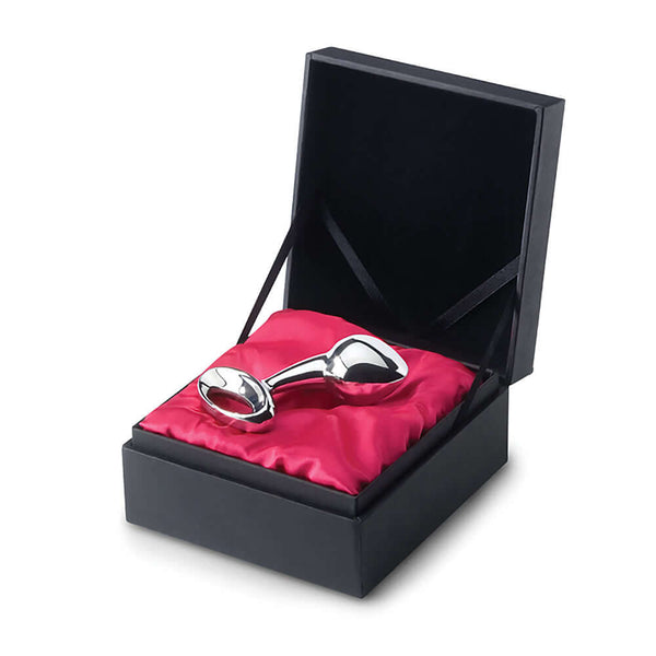 njoy Pure Stainless Steel Plug Medium elegantly presented in a black gift box with red satin lining.