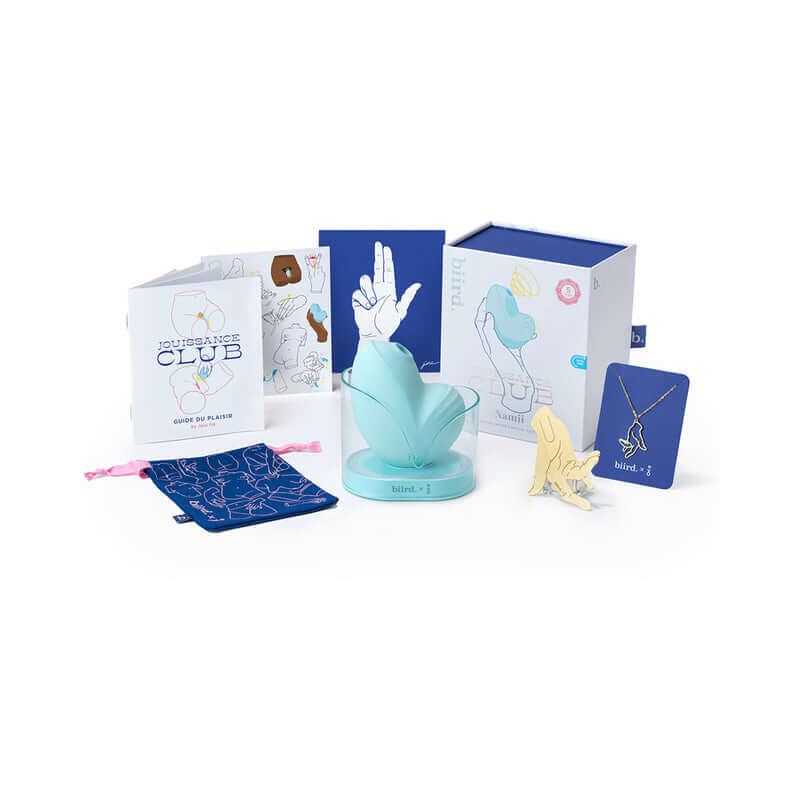 Biird Namii Jouissance Club Edition Clitoral Stimulator and accessories in a stylish presentation.