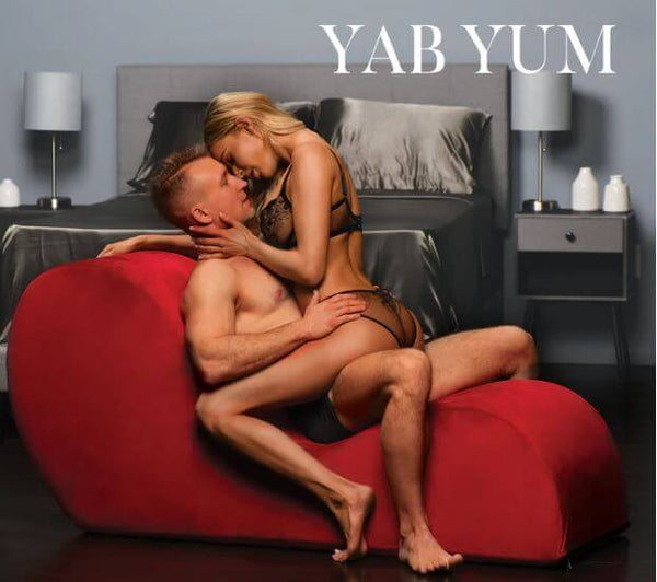 BB LOVE COUCH-0