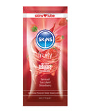 Skins Water Based Lubricant 5 ml Foil Strawberry single-use sachet featuring fruity design and strawberry flavor.