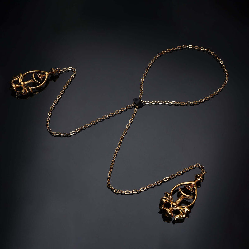 Pulling Chain Nipple Clamps made of zinc alloy and copper, featuring a decorative chain and elegant design for adjustable comfort.