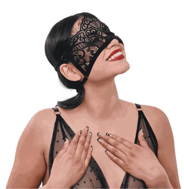 LACE COLLAR W/ NIPPLE TIES-0