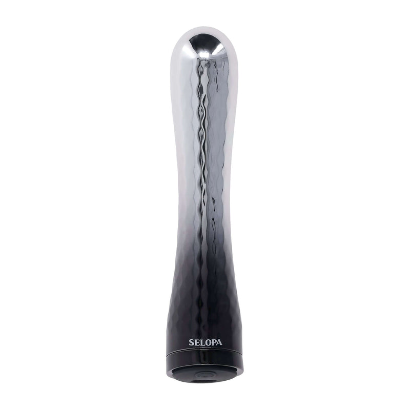 Stylish chrome Selopa Silverado Vibrator with textured design, offering 3 speeds and 7 patterns for customizable pleasure.
