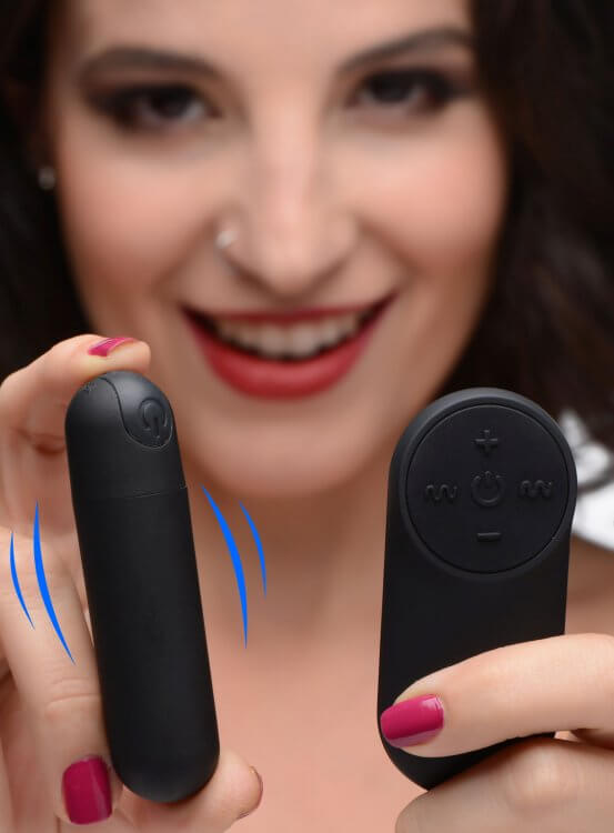 Bang! Vibrating Bullet with Remote Control Black Bang! Vibrating Bullet with Remote Control Black